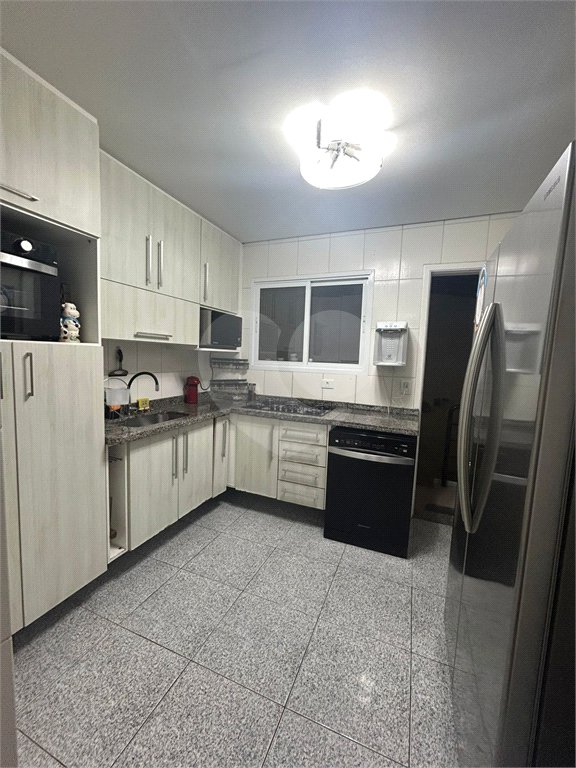 Casa à venda com 3 quartos, sendo 1 suíte, no condomínio Residencial Villa Felicitá Ii, São Paulo - SP