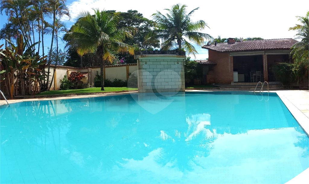 Casa à venda ou para alugar com 5 suítes no condomínio Vilage Zuleika Jabour, Salto - SP