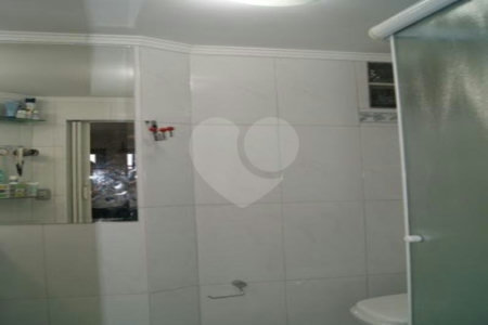 Sobrado à venda com 6 quartos, sendo 5 suítes, em Jardim Catanduva, São Paulo, SP