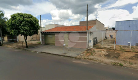 Casa à venda com 3 quartos em Jardim Roberto Selmi Dei, Araraquara, SP