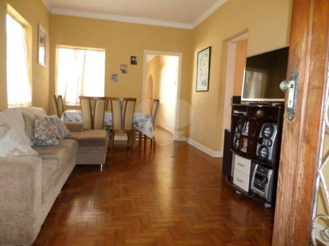Sobrado à venda com 6 quartos em Jardim Floresta, São Paulo, SP