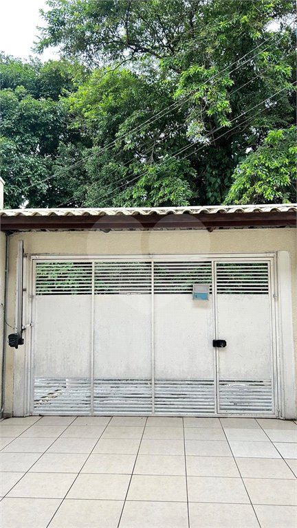 Sobrado à venda com 2 suítes em Jardim Rubi, Mogi das Cruzes, SP
