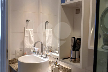 Apartamento à venda com 2 quartos em Campo Belo, São Paulo, SP