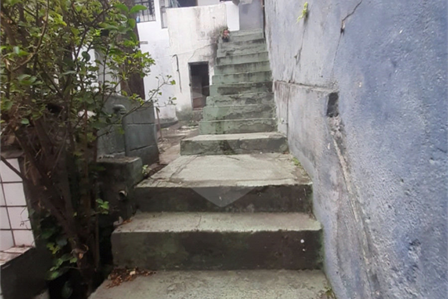 Sobrado à venda com 3 quartos em São Miguel Paulista, São Paulo, SP
