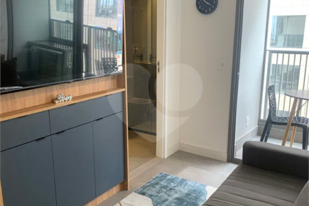 Loja à venda ou para alugar com 1 quarto em Vila Gomes Cardim, São Paulo, SP
