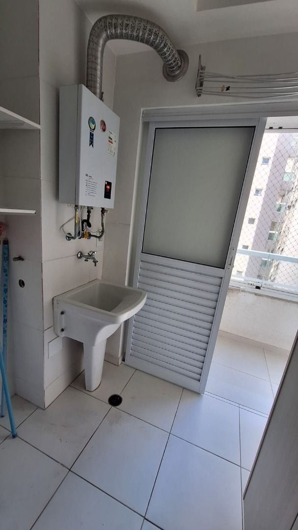 Apartamento com 2 dormitórios à venda, 75 m² por R$ 680.000,00 - José Menino - Santos/SP