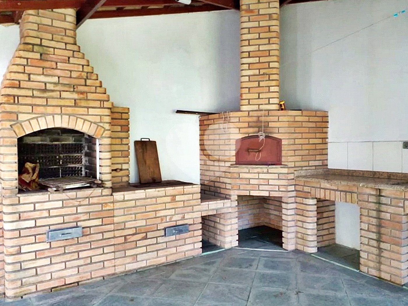 Casa à venda com 4 quartos, sendo 1 suíte,  no condomínio Parque Imperial da Cantareira, Mairiporã - SP