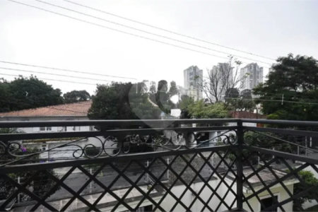 Casa à venda com 5 suítes em Jardim Londrina, São Paulo, SP