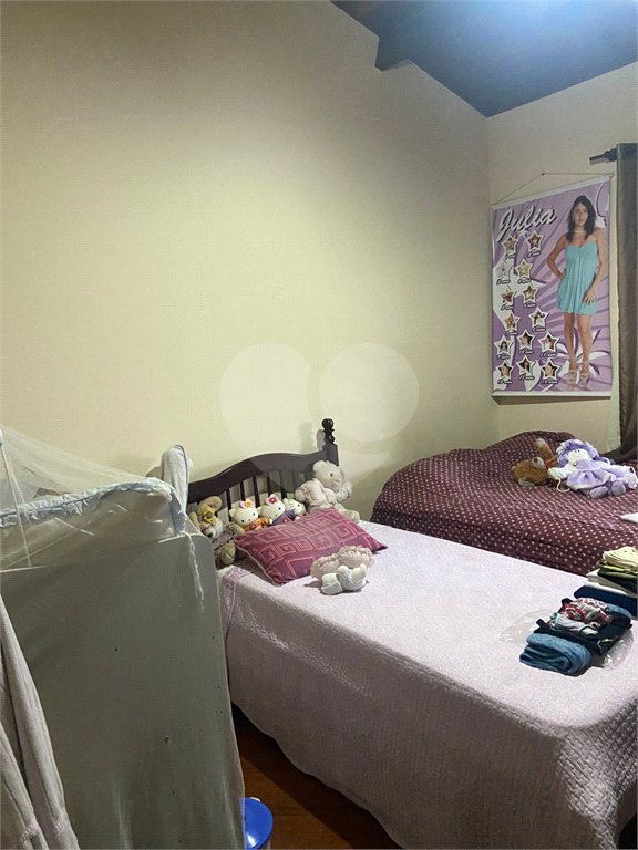 Sobrado à venda com 3 quartos, sendo 1 suíte,  em Vila Suissa, Mogi das Cruzes, SP
