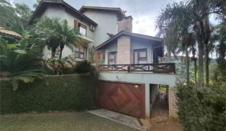 Casa à venda com 3 suítes no condomínio Sausalito, Mairiporã - SP