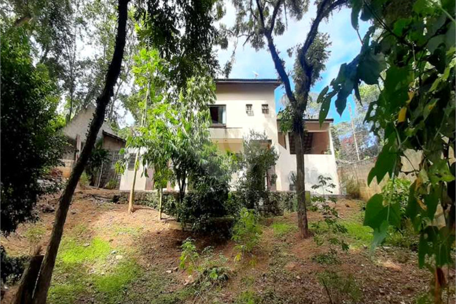 Sobrado à venda ou para alugar com 3 quartos, sendo 1 suíte, em Serra da Cantareira, Mairiporã, SP