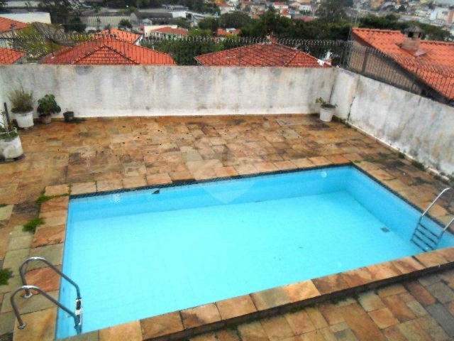 Sobrado à venda com 4 quartos, sendo 2 suítes,  em Jardim Leonor Mendes de Barros, São Paulo, SP