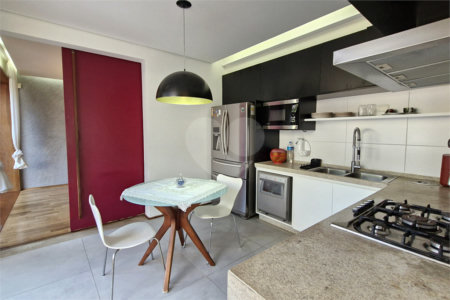 Casa à venda com 3 suítes em Jardim Prudência, São Paulo, SP