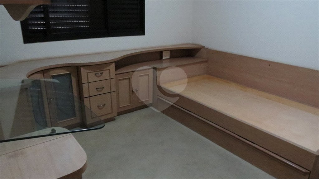 Apartamento à venda com 4 quartos, sendo 2 suítes,  em Cambuí, Campinas, SP
