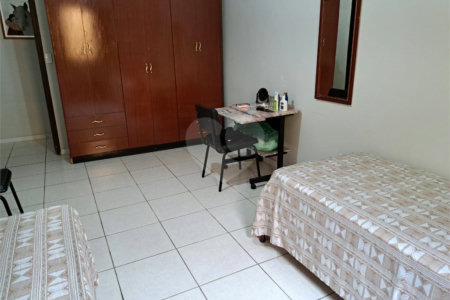 Casa à venda com 2 quartos, sendo 1 suíte,  em Jardim Saira, Sorocaba, SP