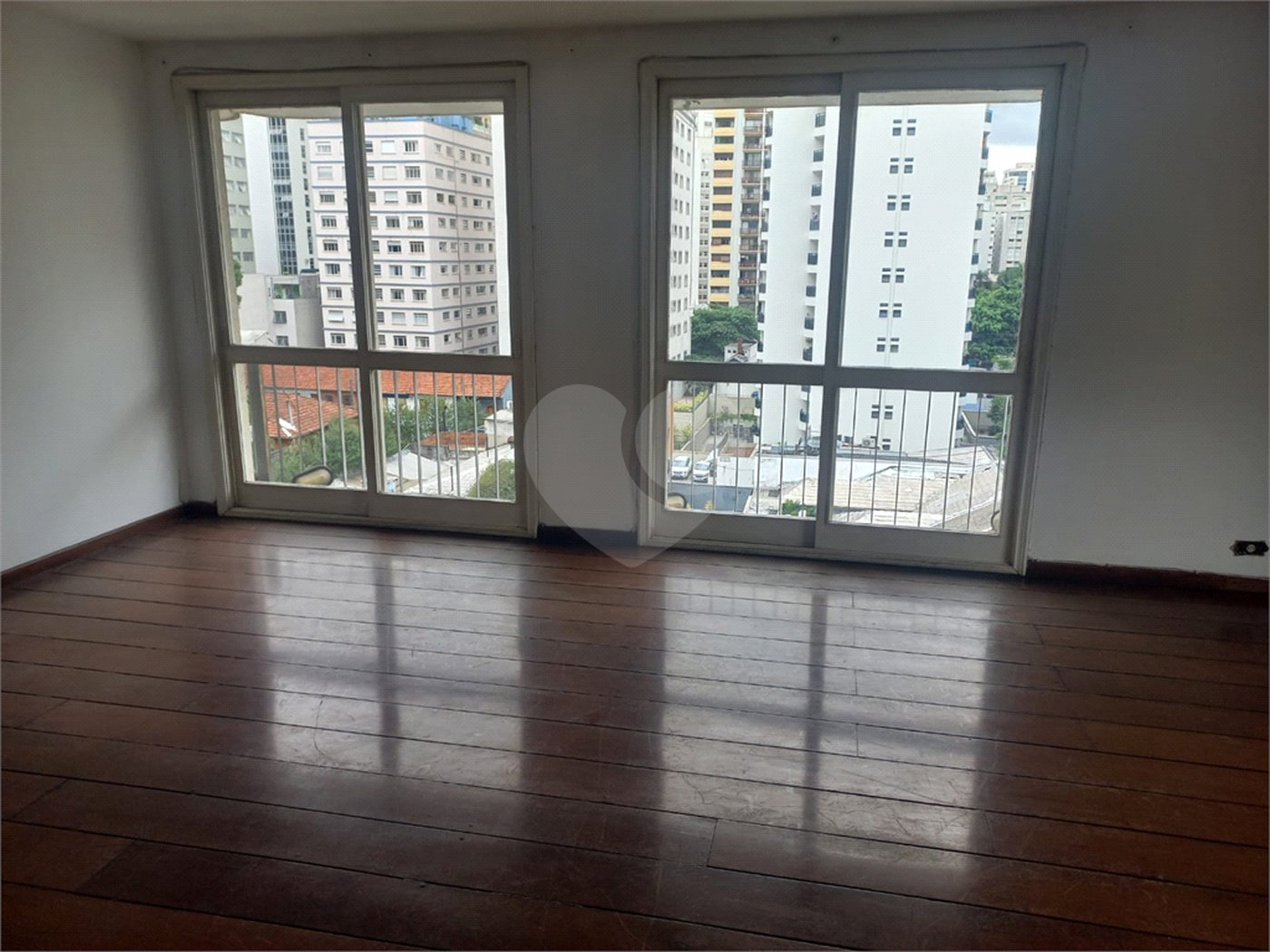 Apartamento à venda com 3 quartos, sendo 1 suíte, em Jardim Paulista, São Paulo, SP