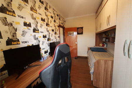 Casa à venda com 3 quartos, sendo 1 suíte, no condomínio Golden Park Residence II, Sorocaba - SP
