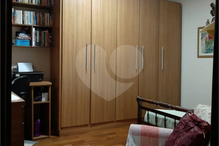 Casa Térrea à venda com 3 quartos, sendo 1 suíte, em Vila Lavínia, Mogi das Cruzes, SP