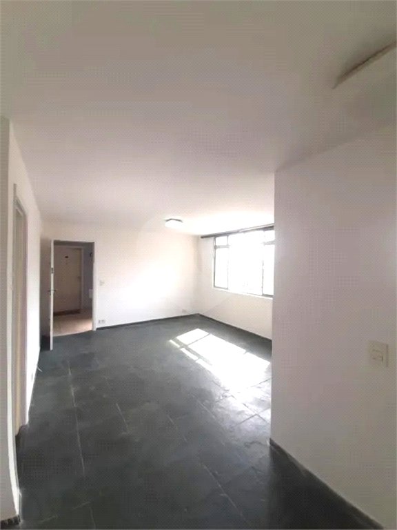 Apartamento à venda com 2 quartos em Santo Amaro, São Paulo, SP