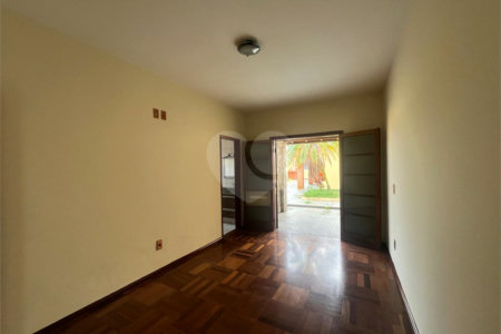 Casa à venda com 5 quartos, sendo 1 suíte, no Centro, Itapetininga, SP