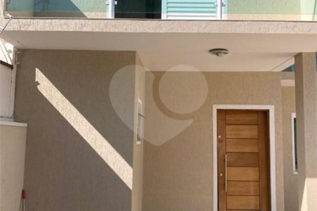 Sobrado à venda com 3 quartos, sendo 1 suíte, em Jardim Nathalie, Mogi das Cruzes, SP