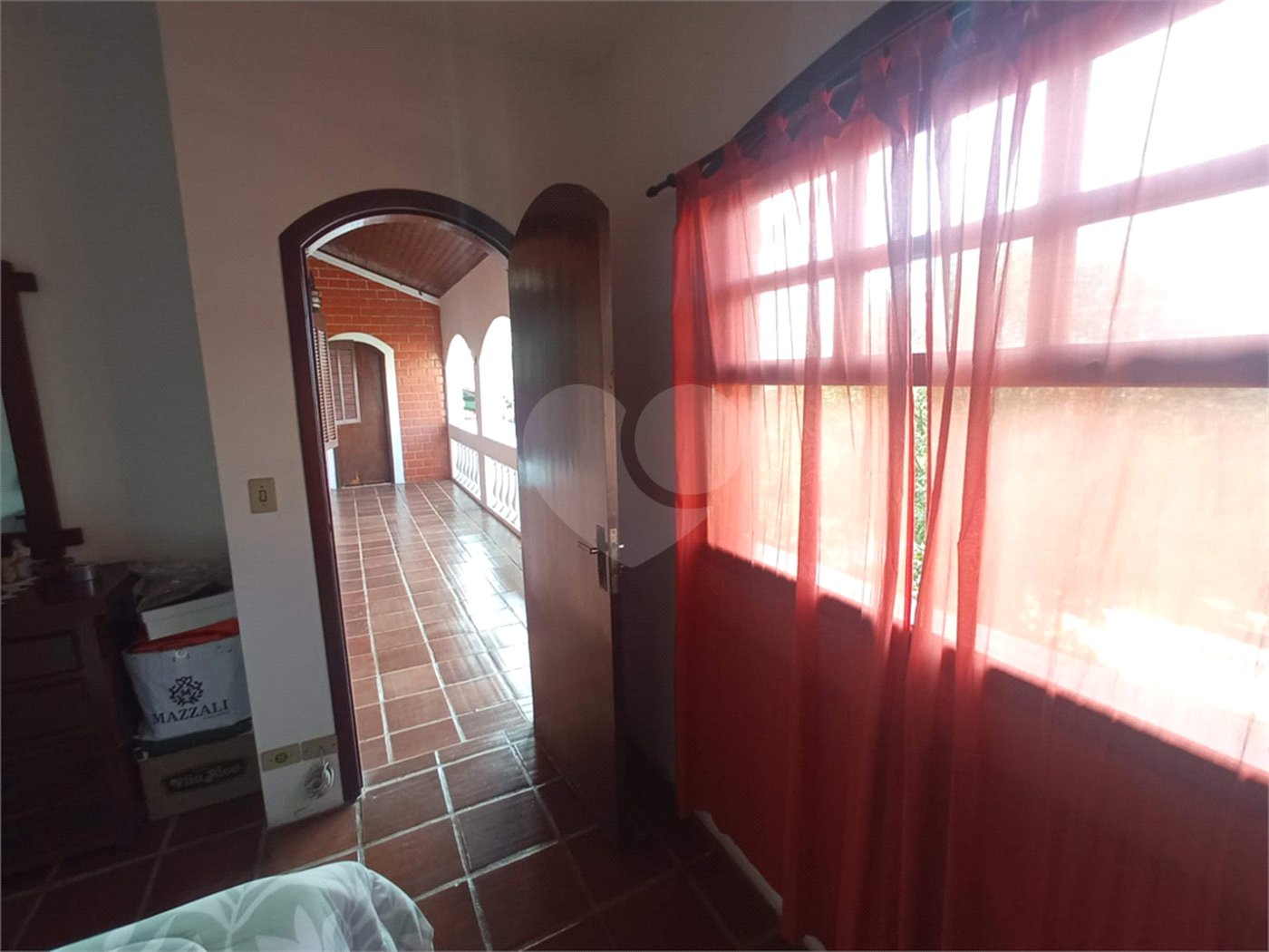 Casa à venda com 4 quartos, sendo 1 suíte, no condomínio Alpes da Cantareira, Mairiporã - SP
