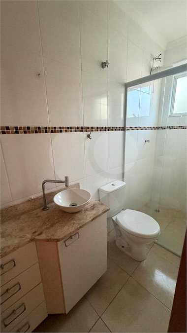 Casa à venda com 2 suítes no condomínio Residencial Real North Pedro, São Paulo - SP