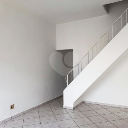 Sobrado à venda com 2 quartos em Vila Anglo Brasileira, São Paulo, SP
