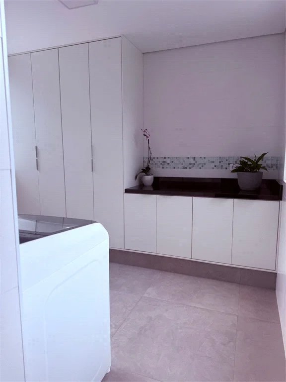 Oportunidade Exclusiva: Residência de Alto Padrão em Cotia 4 quartos com suítes