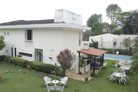 Casa à venda ou para alugar com 5 suítes em Jardim Leonor, São Paulo, SP