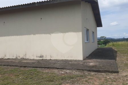 Chácara à venda com 4 quartos, sendo 1 suíte, em Vista Alegre, Vinhedo, SP