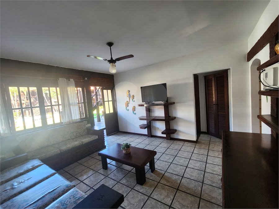 Casa em condomínio à venda com 2 quartos em Geribá, Armação dos Búzios, RJ