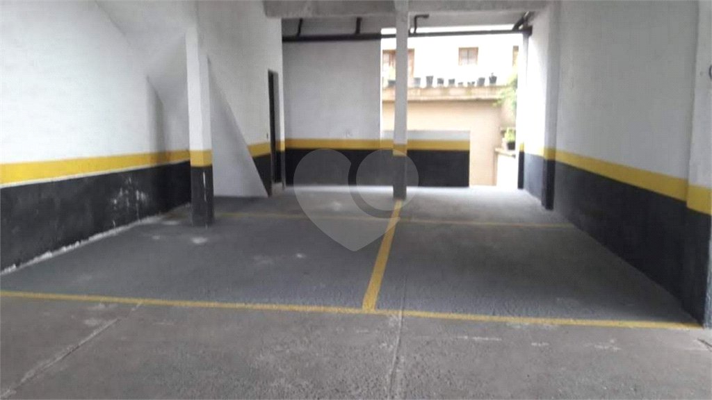 Casa à venda com 3 quartos, sendo 1 suíte, no condomínio Algarve Residencial, São Paulo - SP