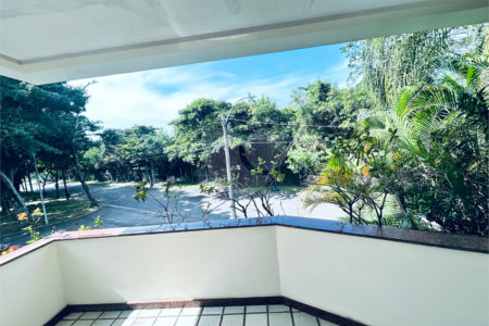 Casa à venda com 8 quartos, sendo 7 suítes, em Barra da Tijuca, Rio de Janeiro, RJ