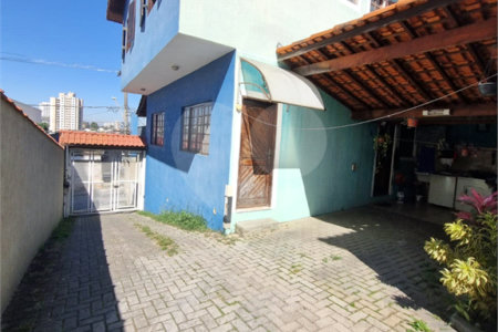 Sobrado à venda com 2 quartos em Jardim do Papai, Guarulhos, SP