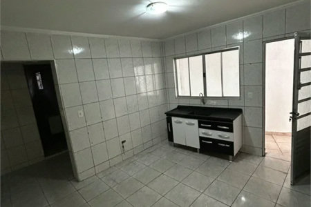 Sobrado à venda com 4 quartos, sendo 2 suítes, em Parque Sonia, São Paulo, SP