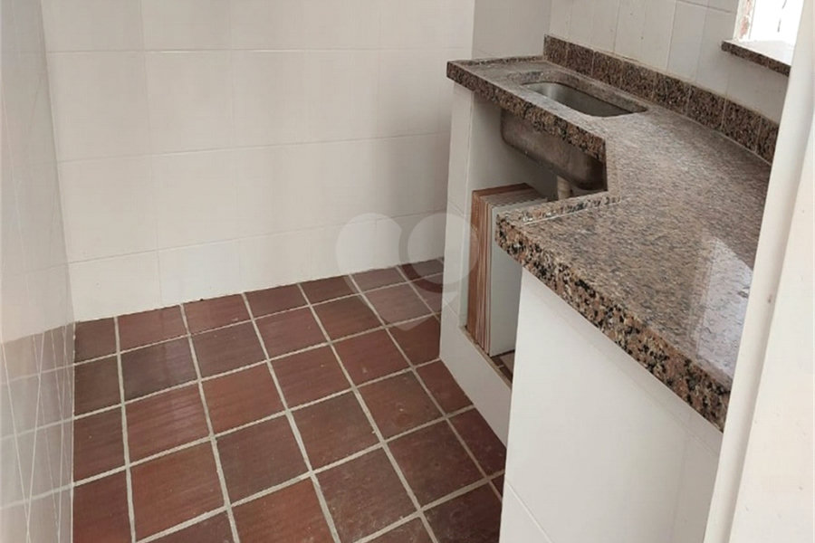 Sobrado à venda com 3 quartos, sendo 2 suítes, em Vila Paulicéia, São Paulo, SP