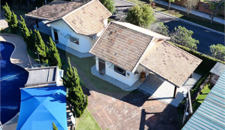 Chácara à venda com 4 quartos, sendo 1 suíte,  em Campos de Atibaia, Atibaia, SP