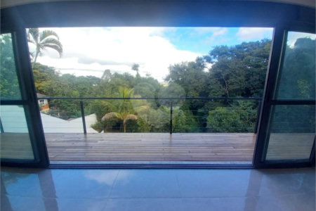 Casa à venda com 4 suítes no condomínio Estância Marambaia, Vinhedo - SP