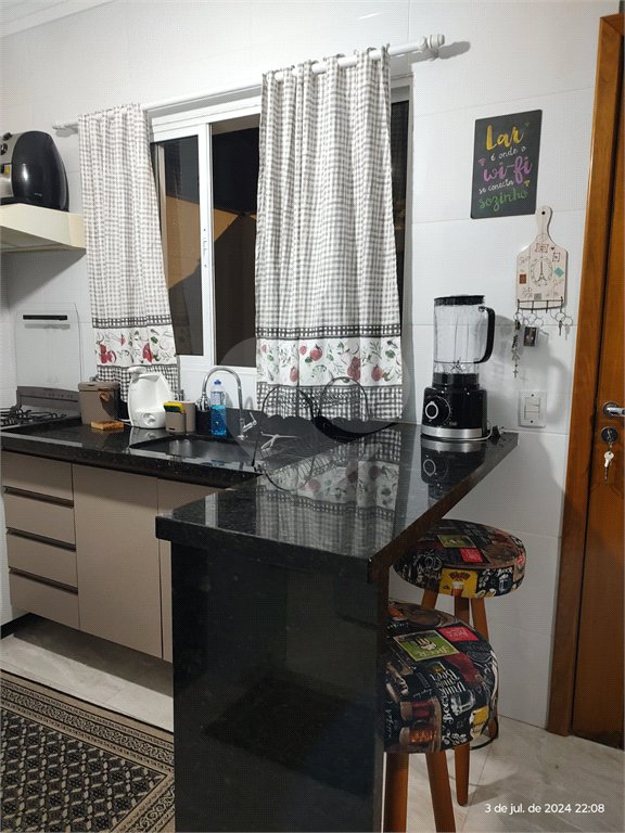 Sobrado à venda com 2 suítes em Vila Nivi, São Paulo, SP