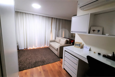 Apartamento à venda com 1 suíte em Alto da Boa Vista, São Paulo, SP