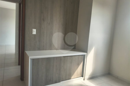 Apartamento à venda com 2 quartos, sendo 1 suíte, em Parque Campolim, Sorocaba, SP