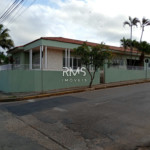 Casa à venda ou para alugar com 3 quartos, sendo 1 suíte,  no Centro, Angatuba, SP