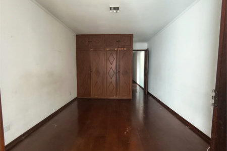 Sobrado à venda com 3 quartos, sendo 1 suíte, em Jardim Esmeralda, São Paulo, SP