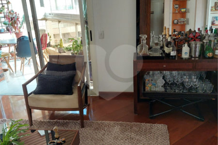 Apartamento à venda com 3 suítes em Jardim Ampliação, São Paulo, SP