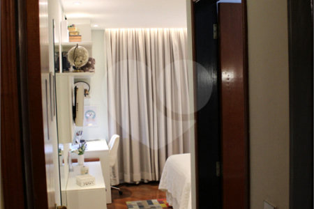 Sobrado à venda com 3 suítes em Vila Mazzei, São Paulo, SP