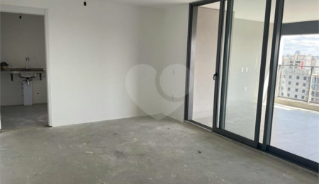 Apartamento à venda com 3 suítes em Campo Belo, São Paulo, SP