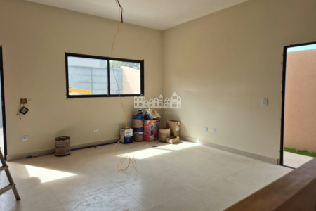 Casa à venda com 3 suítes em Vila Petrópolis, Atibaia, SP