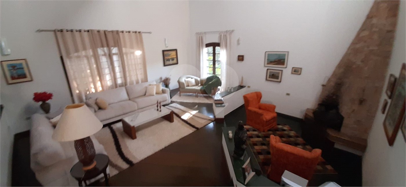 Casa à venda com 3 quartos, sendo 1 suíte, no condomínio Sausalito, Mairiporã - SP