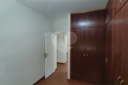 Apartamento de 3 dormitórios à Venda - Jardim Bethânia